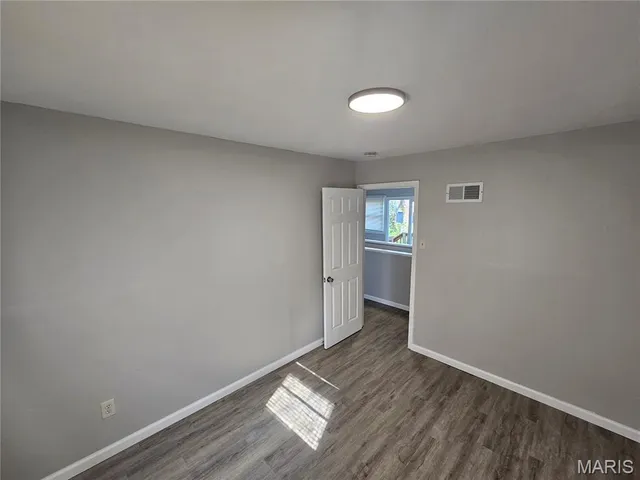 $98,000 | 10342 Duke Drive, St. Louis, MO 63136