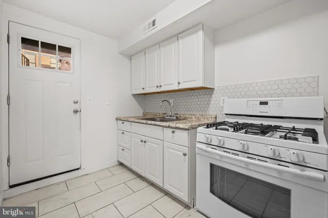 $585,000 | 1003 V Street Northwest, Washington, DC 20001