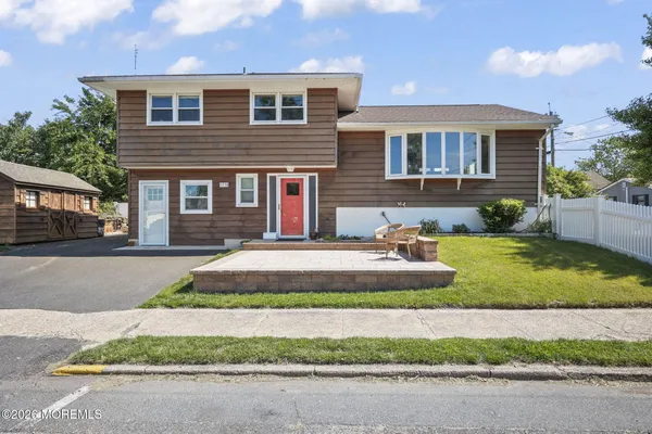 $799,900 | 1716 Melrose Avenue, Lake Como, NJ 07719
