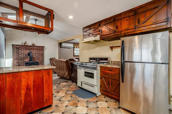 $250,000 | 227 Log Cabin Road, Ashby, MA 01431