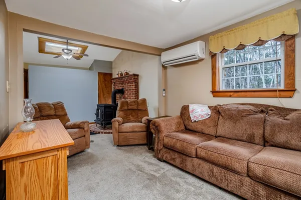 $250,000 | 227 Log Cabin Road, Ashby, MA 01431