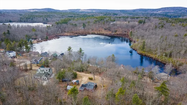 $250,000 | 227 Log Cabin Road, Ashby, MA 01431