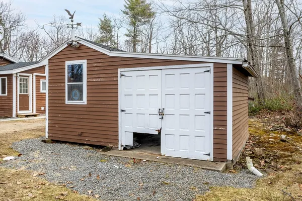 $250,000 | 227 Log Cabin Road, Ashby, MA 01431