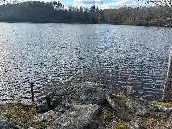 $250,000 | 227 Log Cabin Road, Ashby, MA 01431