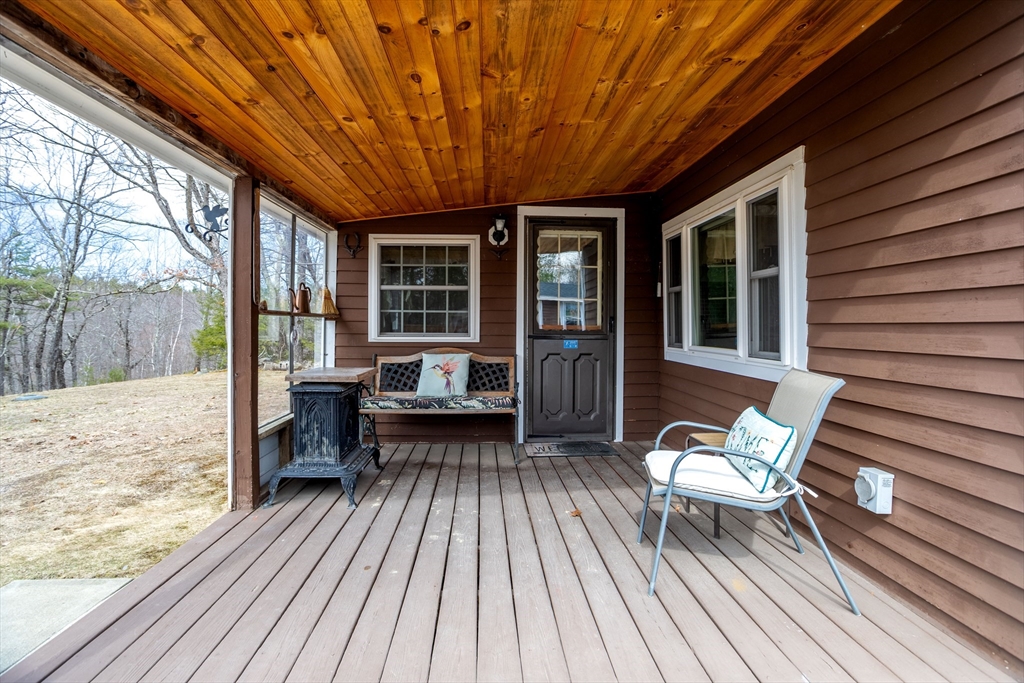 227 Log Cabin Road Ashby, MA 01431 - Photo 5 of 42