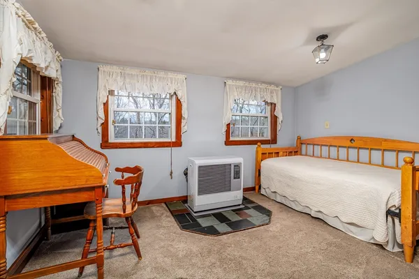 $250,000 | 227 Log Cabin Road, Ashby, MA 01431
