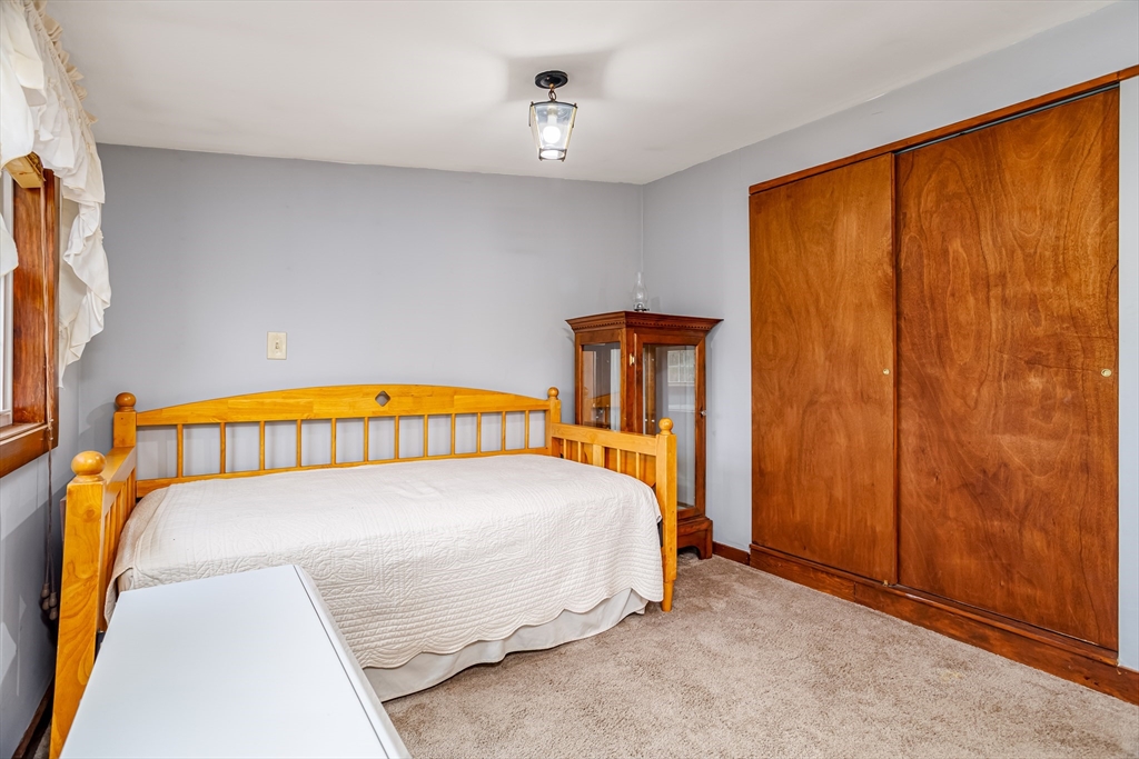 227 Log Cabin Road Ashby, MA 01431 - Photo 8 of 42