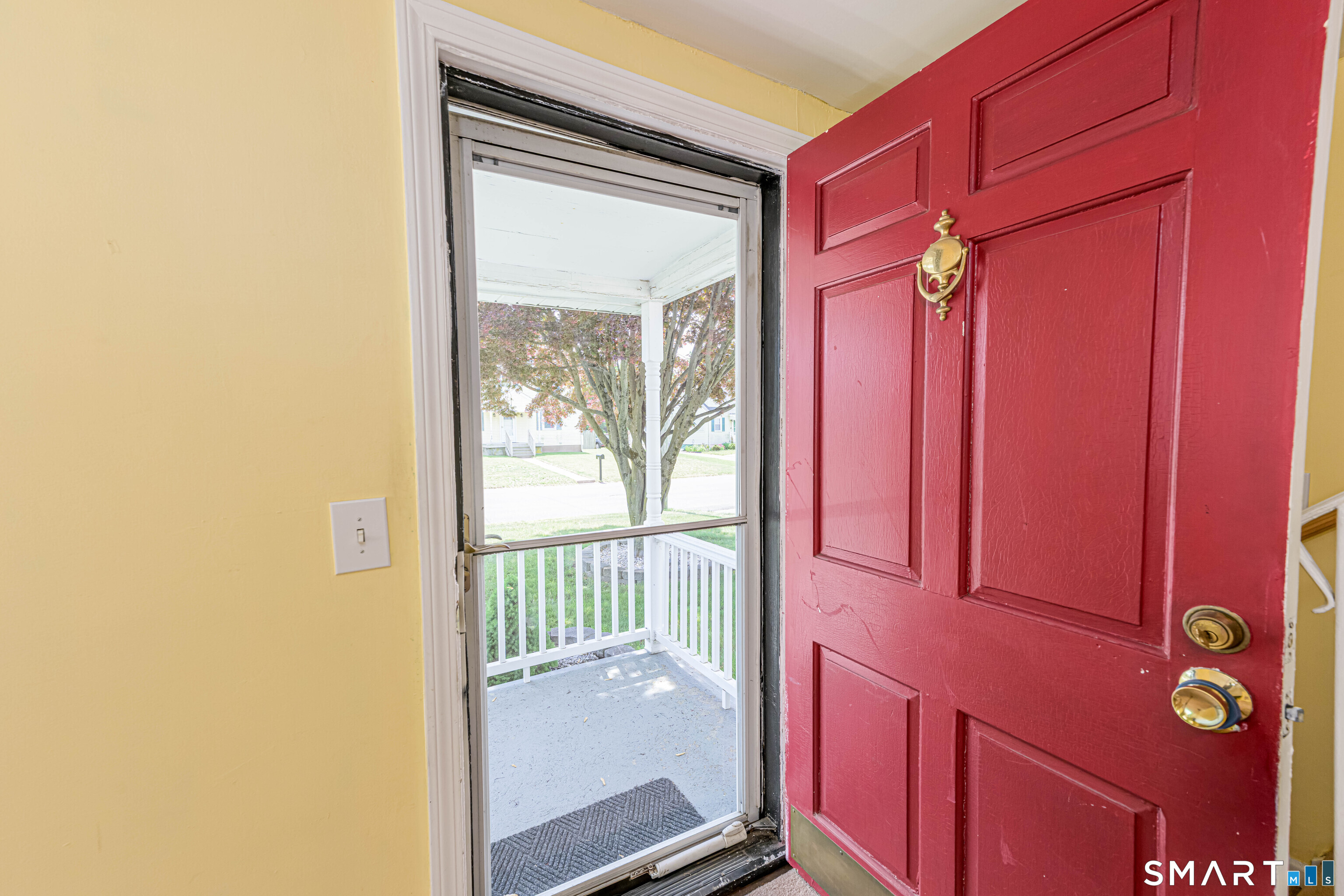 26 MacArthur Road North Haven, CT 06473 - Photo 5 of 39