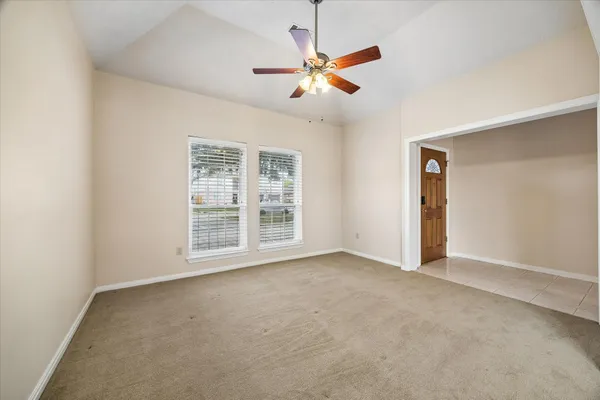 $2,700 | 806 Charles Place, Baytown, TX 77521