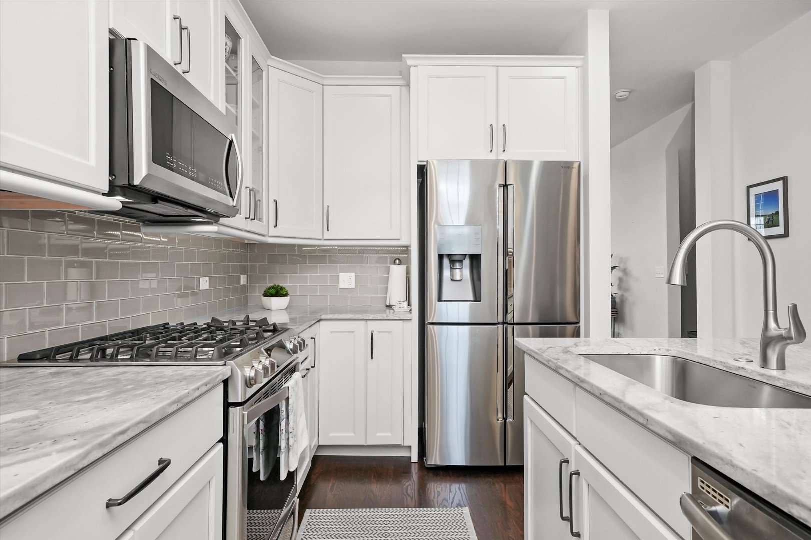 2144 Shermer Road Glenview, IL 60026 - Photo 10 of 39