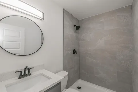 $2,000 | 722 South Walker Street, Mesquite, TX 75149