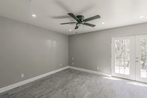 $2,000 | 722 South Walker Street, Mesquite, TX 75149