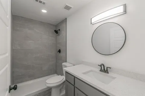 $2,000 | 722 South Walker Street, Mesquite, TX 75149