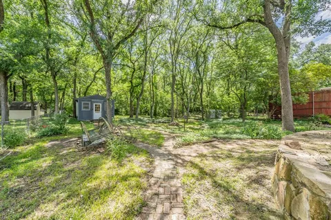 $2,000 | 722 South Walker Street, Mesquite, TX 75149