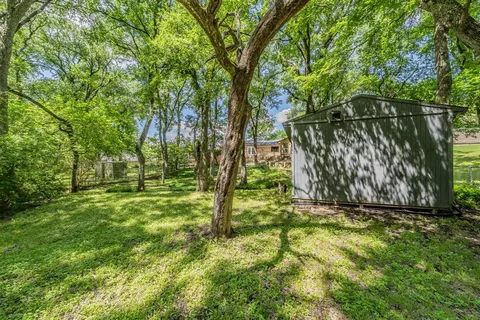 $2,000 | 722 South Walker Street, Mesquite, TX 75149