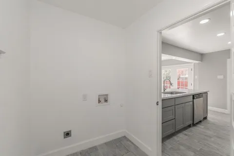 $2,000 | 722 South Walker Street, Mesquite, TX 75149