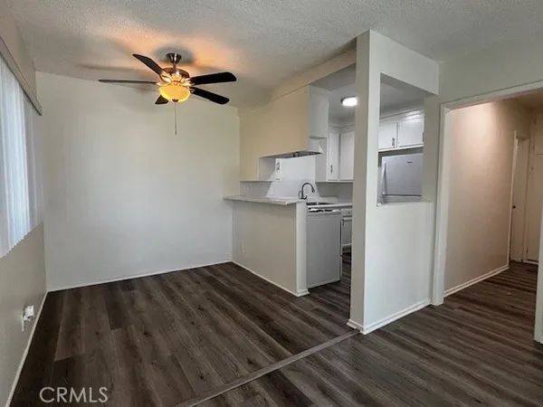 $1,895 | 12437 Harris Avenue, Unit 11, Lynwood, CA 90262