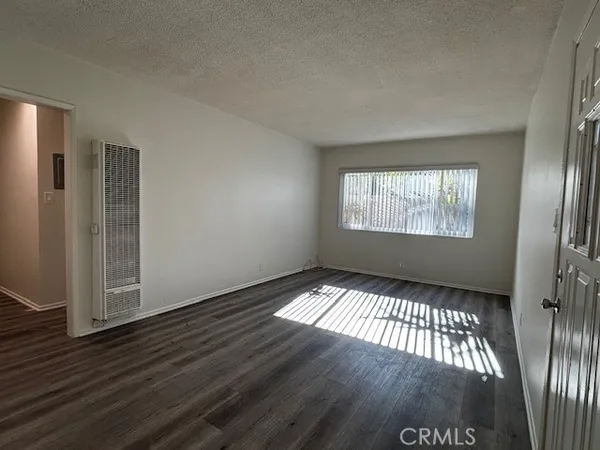 $1,895 | 12437 Harris Avenue, Unit 11, Lynwood, CA 90262