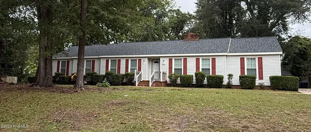 $300,000 | 1002 Summerbrook Place, Jacksonville, NC 28540