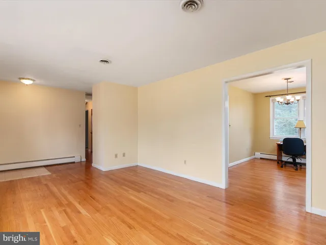 $565,000 | 7147 Ohio Avenue, Hanover, MD 21076