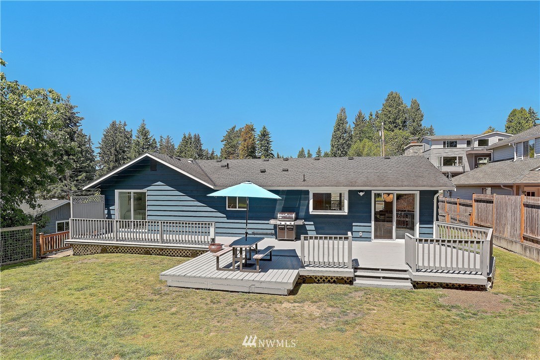 9216 224th Street Southwest Edmonds, WA 98020 - Photo 23 of 28 Gallery Image 23