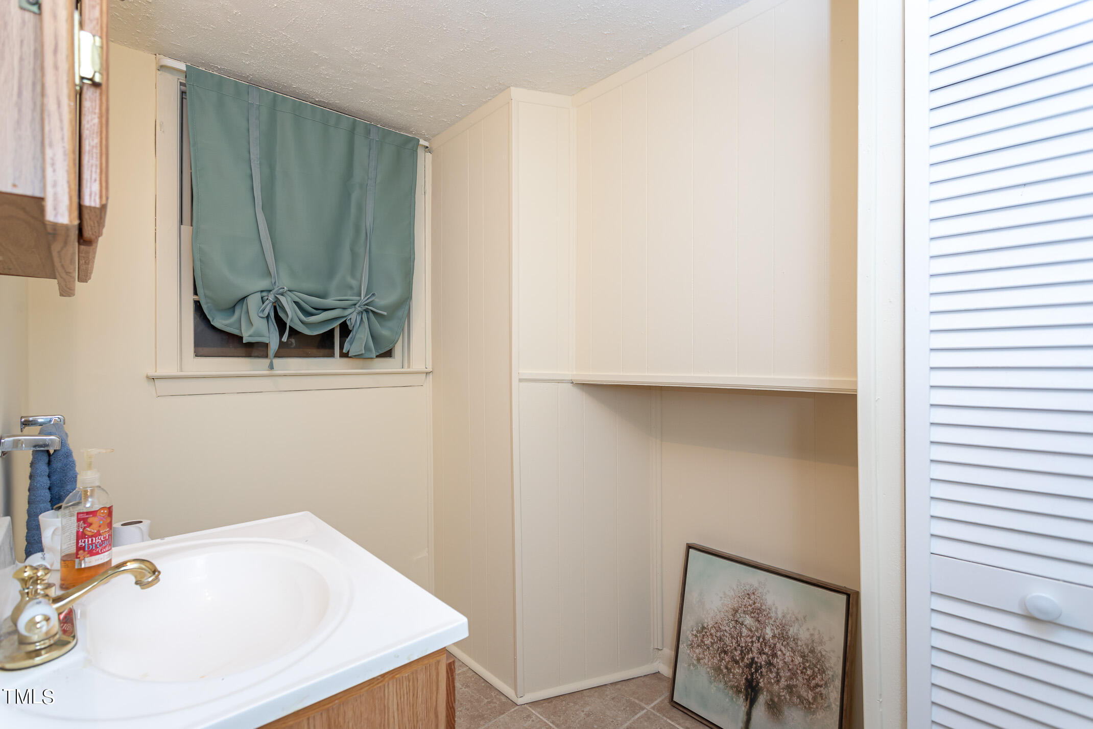 1421 Westchester Road Raleigh, NC 27610 - Photo 24 of 47 Half Bath