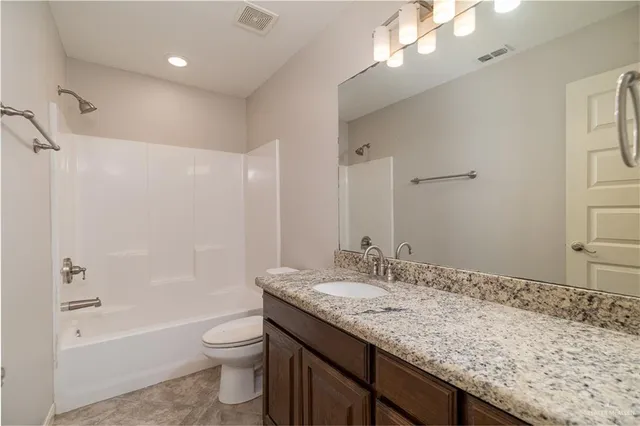 $273,500 | 412 South Paseo Del Rey Street, Mission, TX 78572