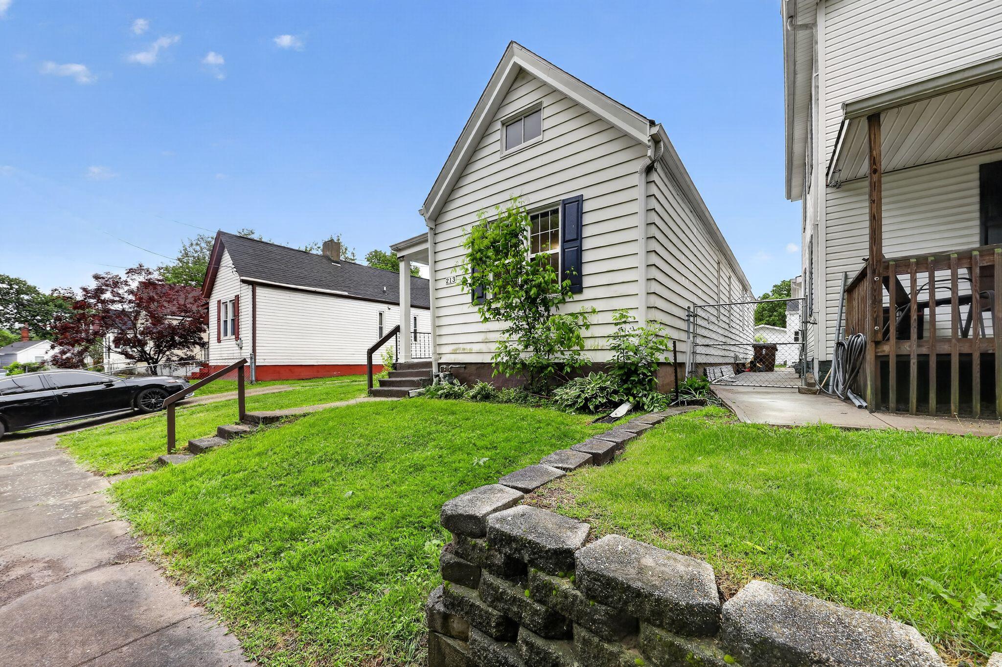 213 Rosedale Court Covington, KY 41015 - Photo 2 of 31