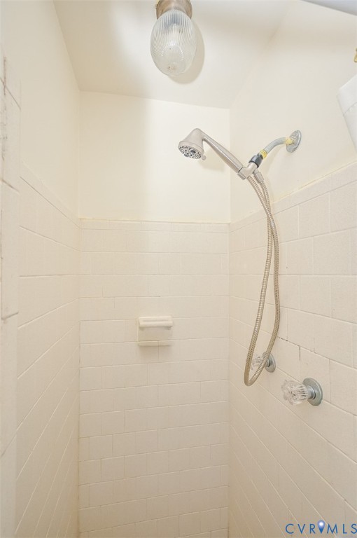 11331 Winterpock Road Chesterfield, VA 23838 - Photo 36 of 49 a bathroom with a shower