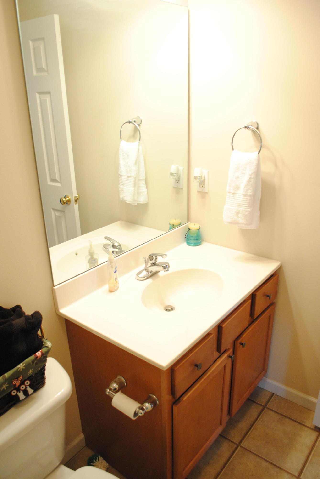823 Spring Park Road Knoxville, TN 37914 - Photo 14 of 15 13- Bathroom 2