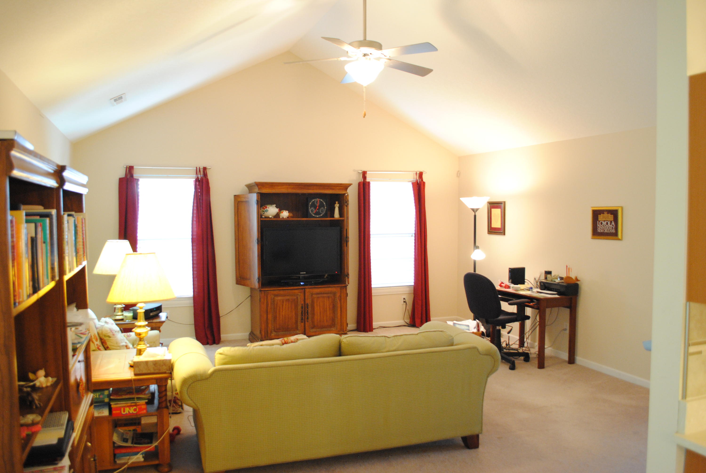 823 Spring Park Road Knoxville, TN 37914 - Photo 3 of 15 2- Great Room