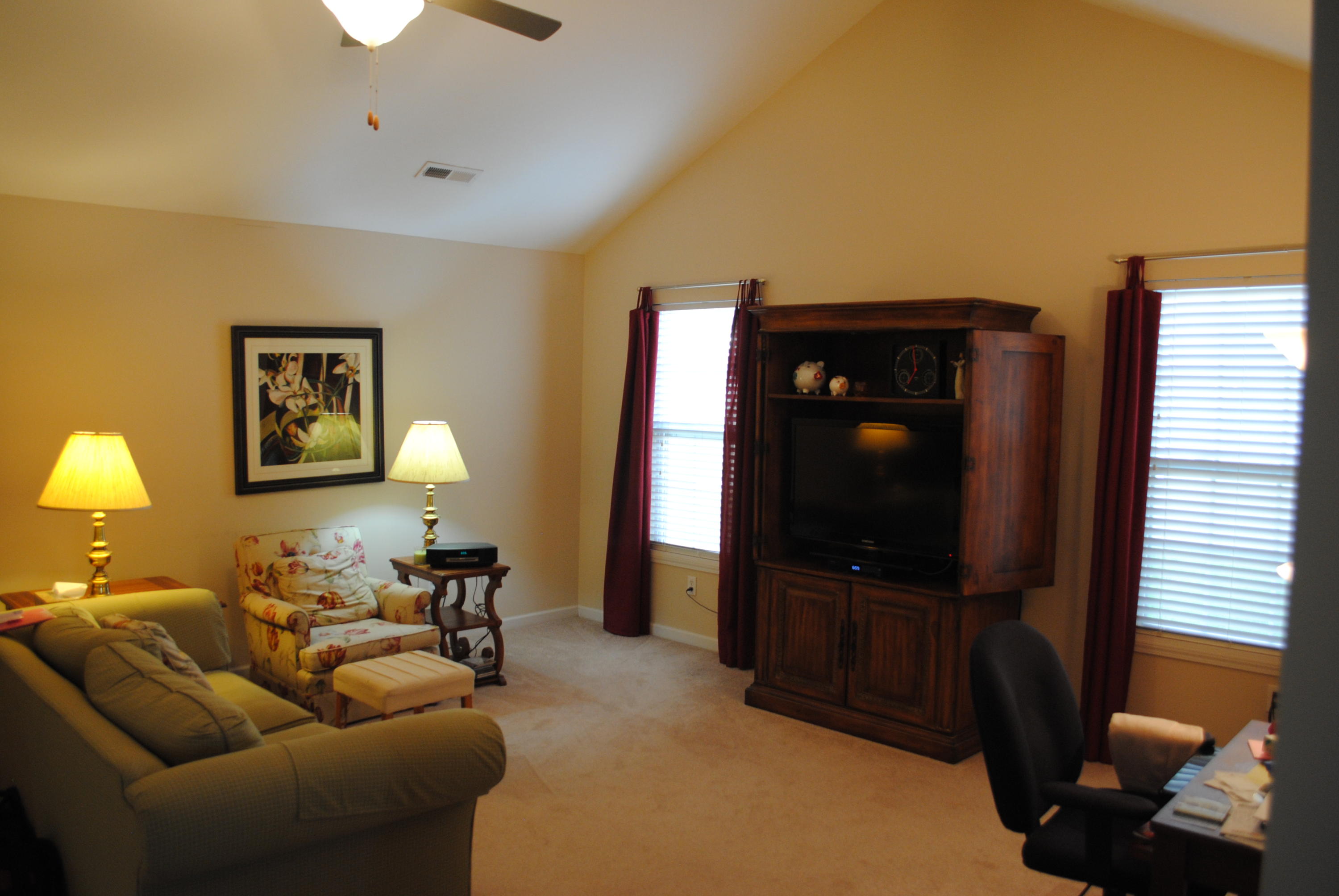823 Spring Park Road Knoxville, TN 37914 - Photo 4 of 15 3- Great Room Another View