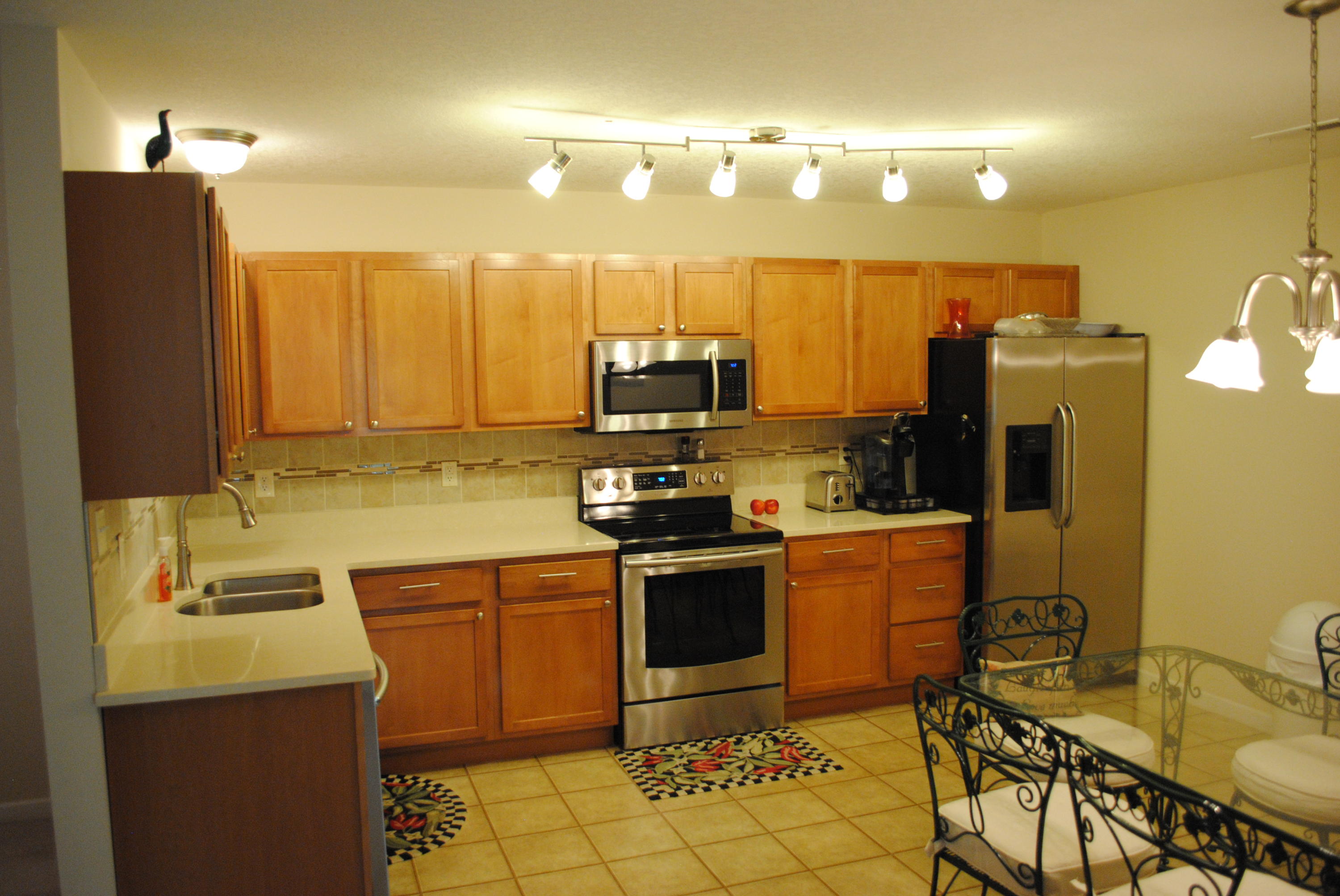 823 Spring Park Road Knoxville, TN 37914 - Photo 5 of 15 4- Kitchen