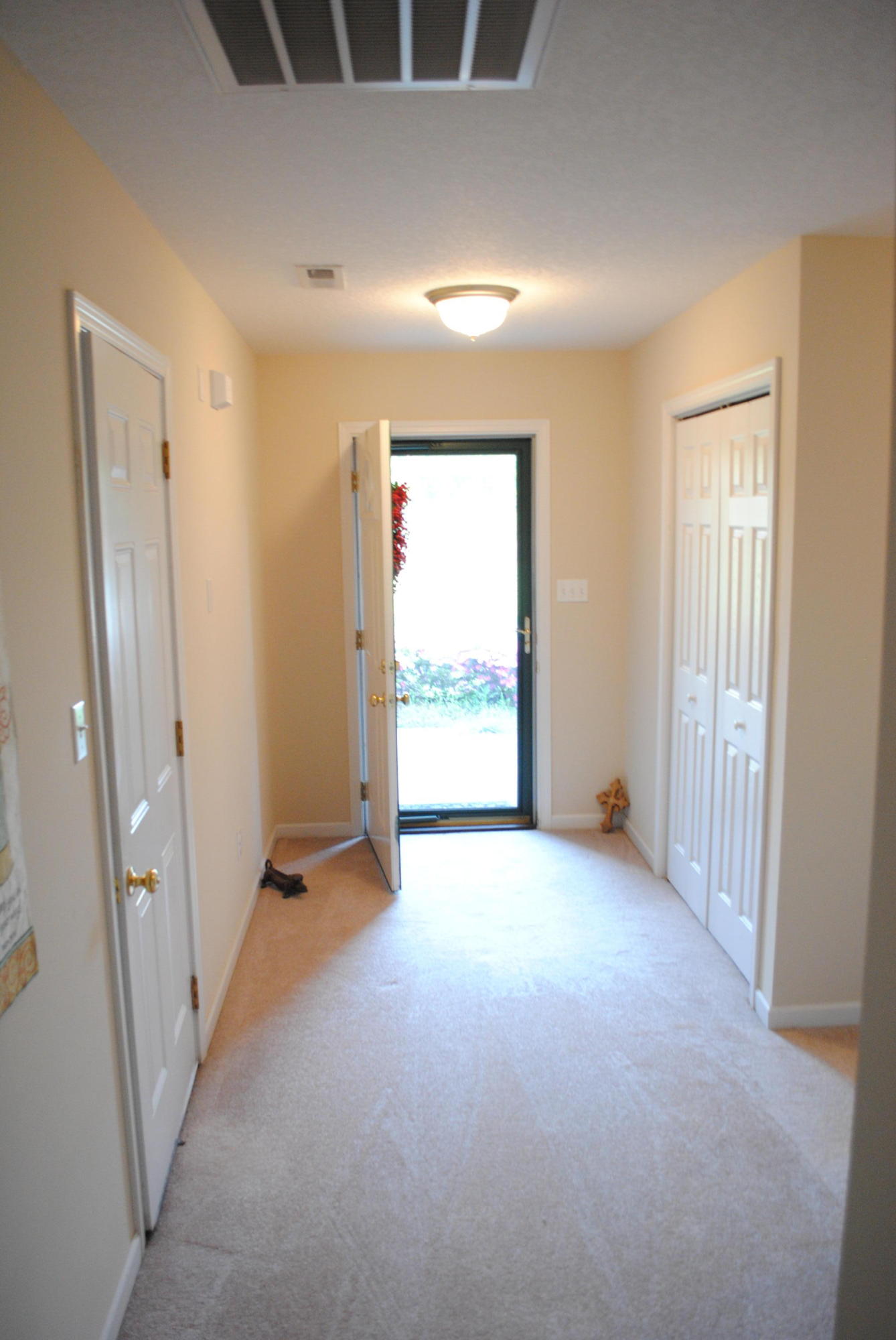 823 Spring Park Road Knoxville, TN 37914 - Photo 10 of 15 9- Front Hallway