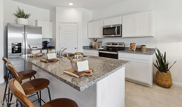 $334,990 | 1402 East Bealey Avenue, Coolidge, AZ 85128