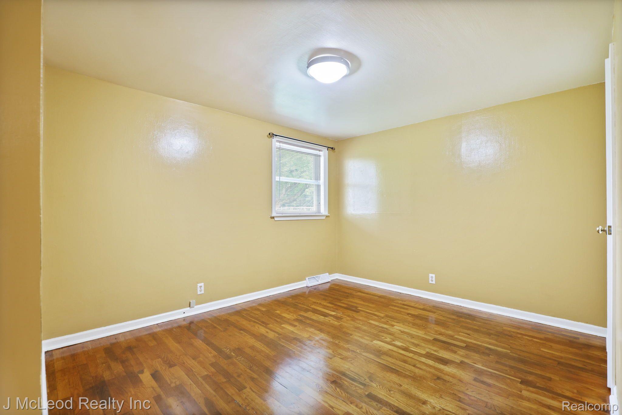 5217 Millington Road Millington, MI 48746 - Photo 29 of 42 Gallery Image 29