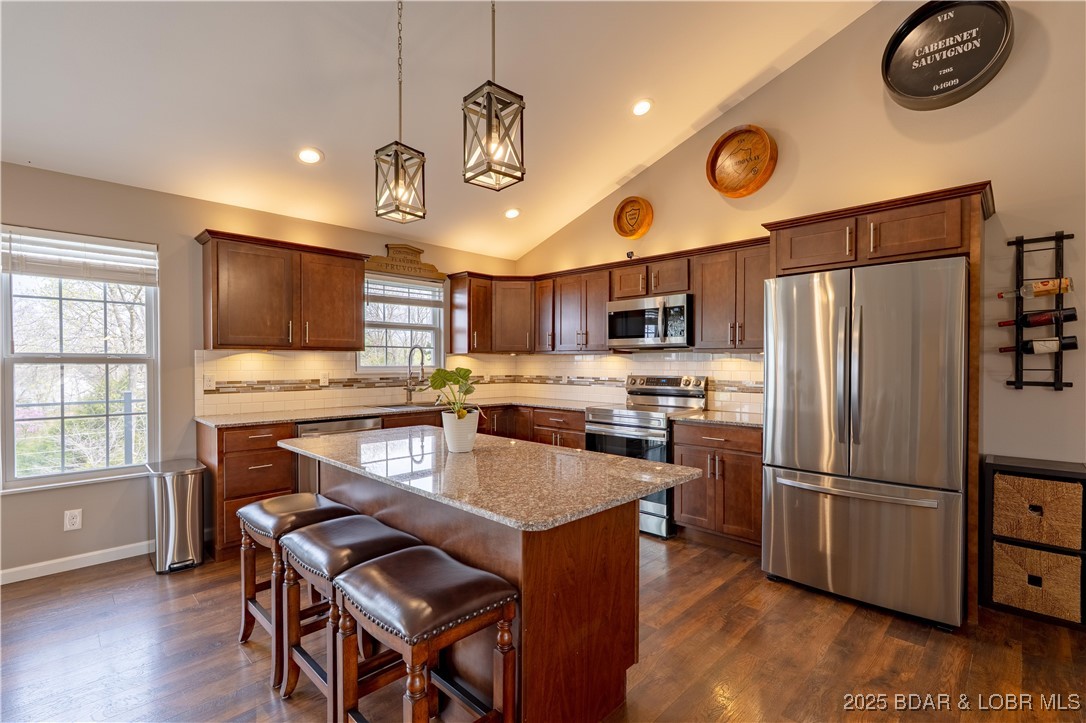 4715 Inlet Lane Osage Beach, MO 65065 - Photo 3 of 50