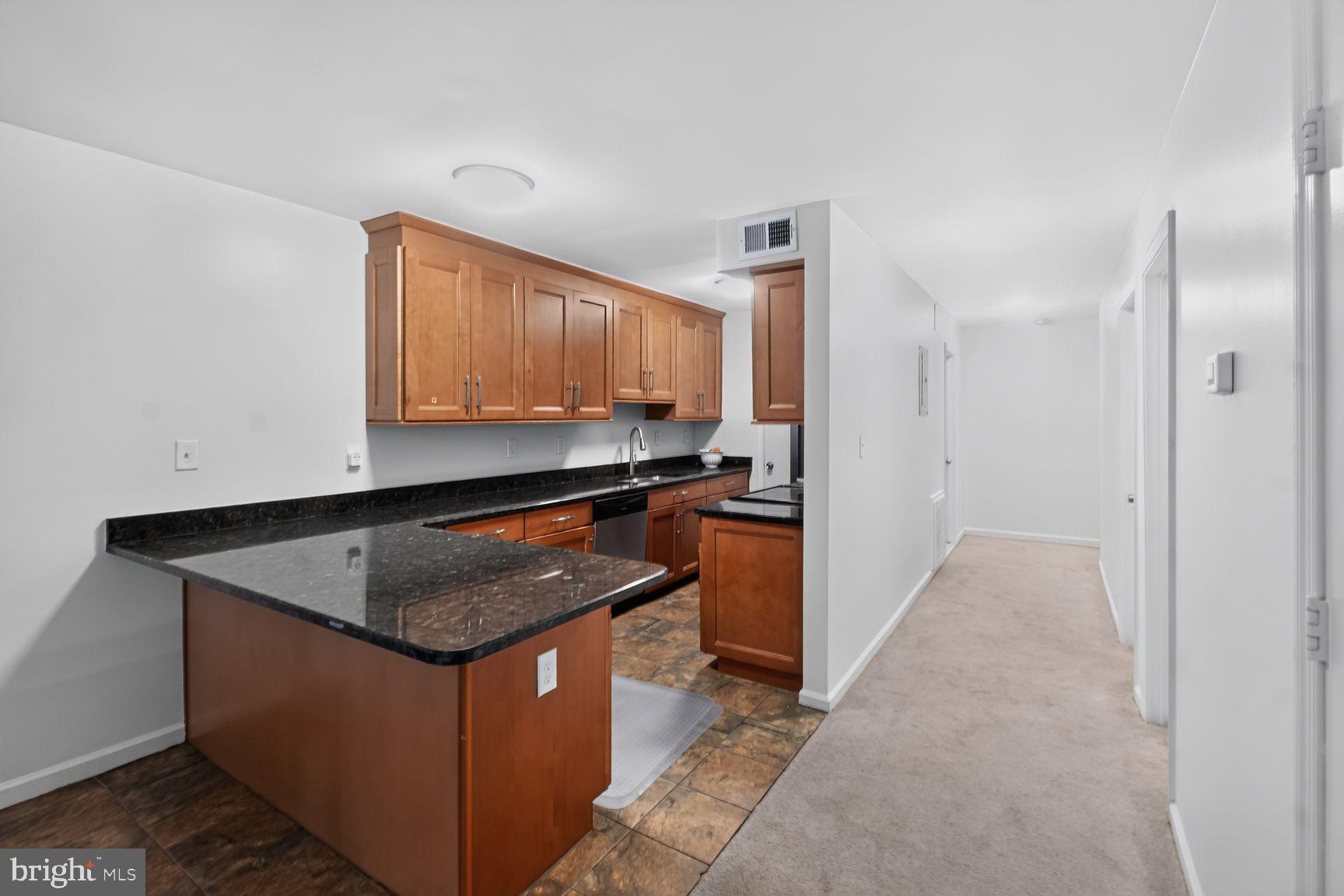 5900 Kingsford Road, Unit C Springfield, VA 22152 - Photo 8 of 21 Hallway to Bedrooms & Bathroom