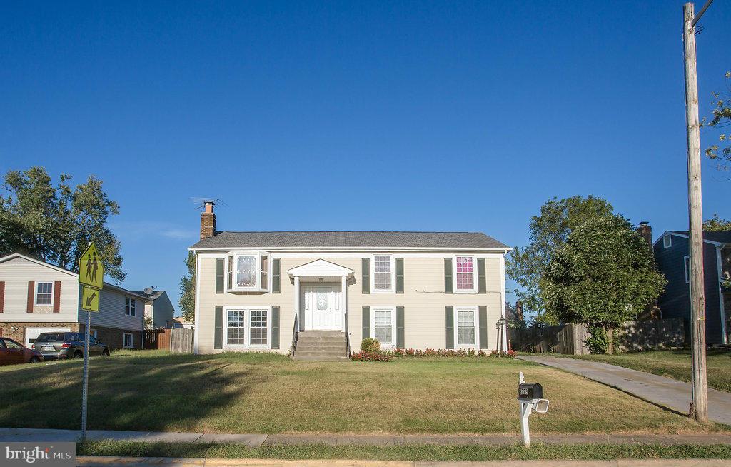 8723 Weems Road Manassas, VA 20110 - Photo 2 of 30 Exterior (Front)