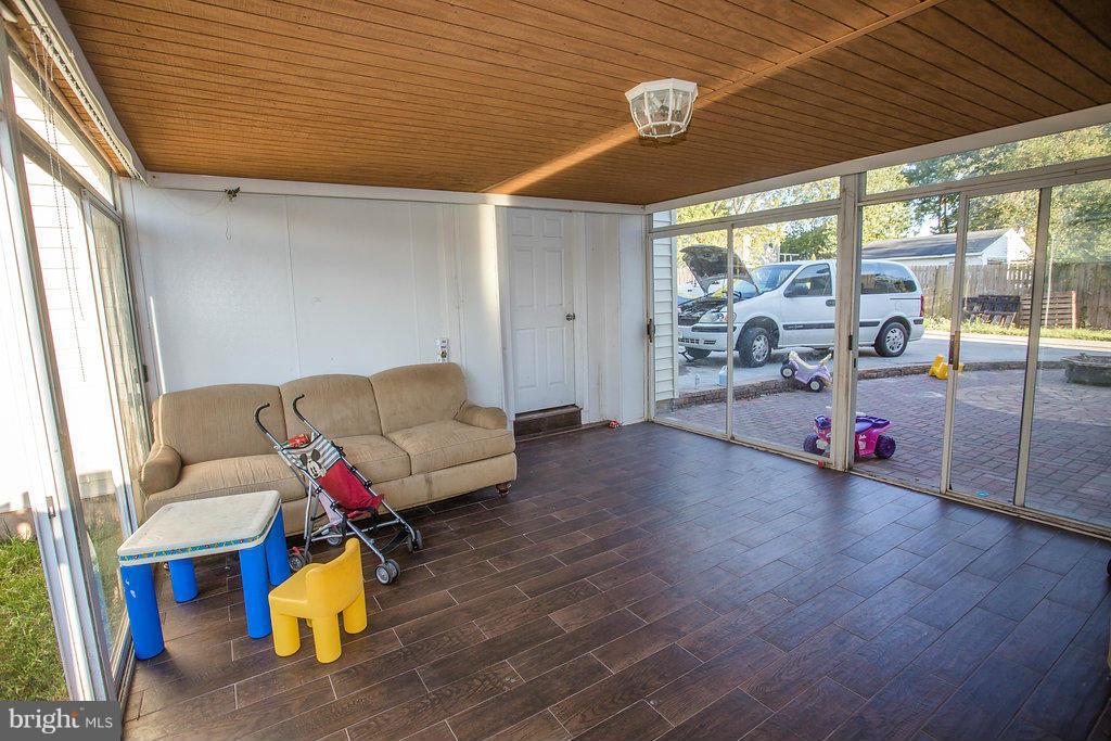 8723 Weems Road Manassas, VA 20110 - Photo 11 of 30 Interior (General)