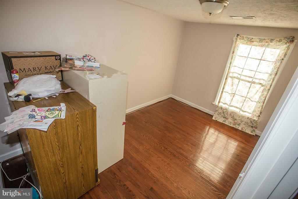 8723 Weems Road Manassas, VA 20110 - Photo 13 of 30 Bedroom