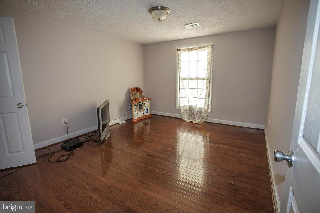 8723 Weems Road Manassas, VA 20110 - Photo 15 of 30 Bedroom