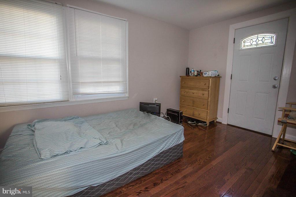 8723 Weems Road Manassas, VA 20110 - Photo 17 of 30 Bedroom