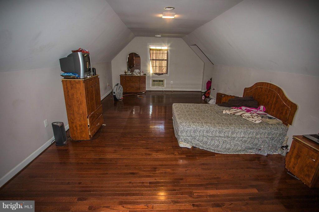 8723 Weems Road Manassas, VA 20110 - Photo 25 of 30 Bedroom