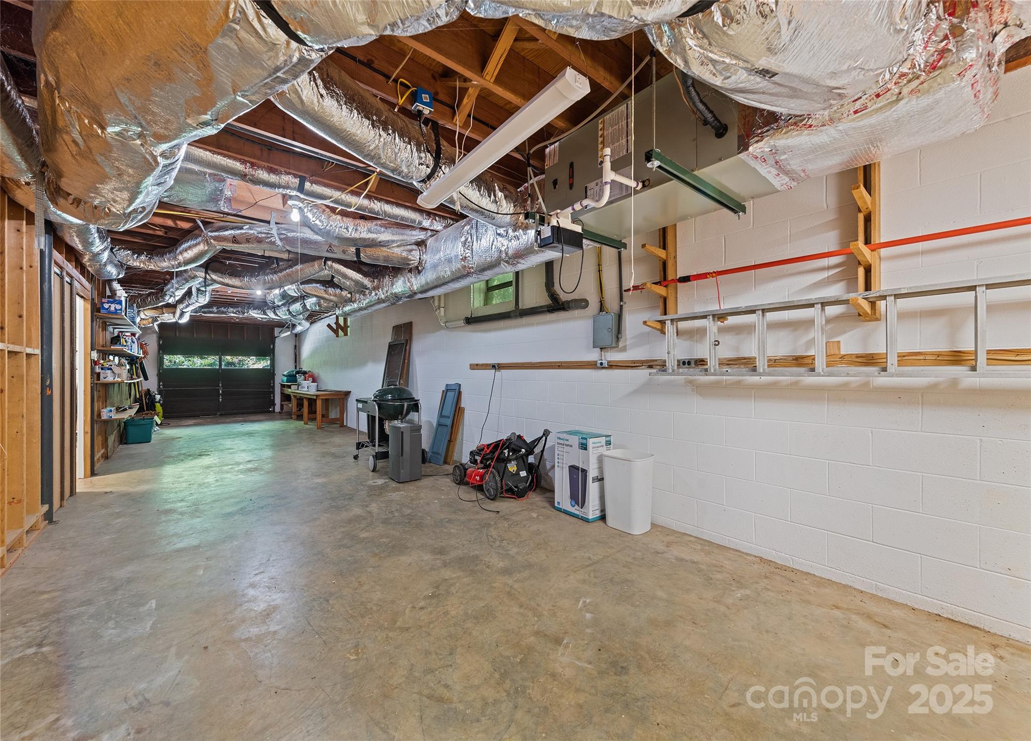 975 Buchanan Loop Sylva, NC 28779 - Photo 32 of 41 Gallery Image 32