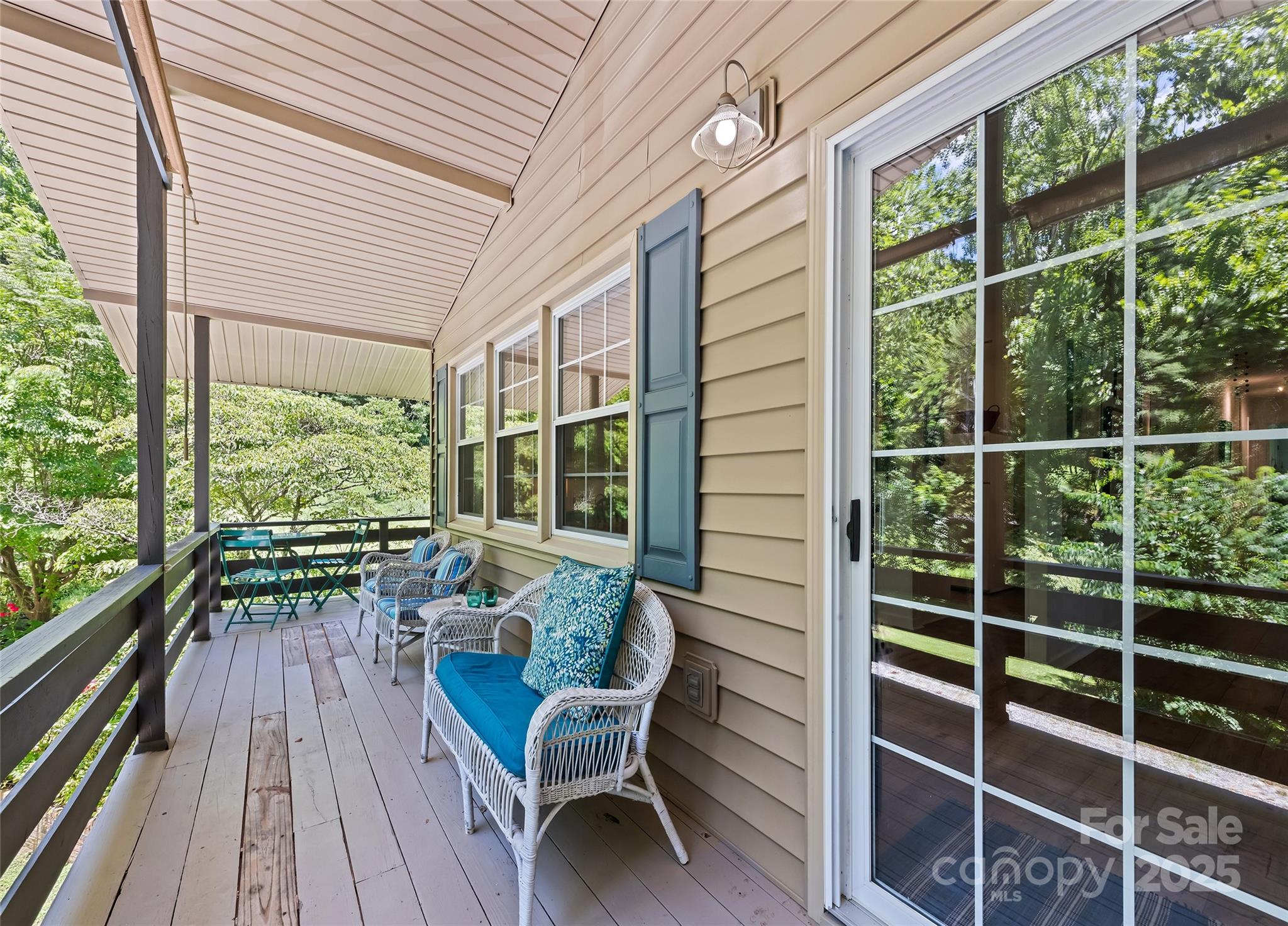 975 Buchanan Loop Sylva, NC 28779 - Photo 34 of 41 Gallery Image 34