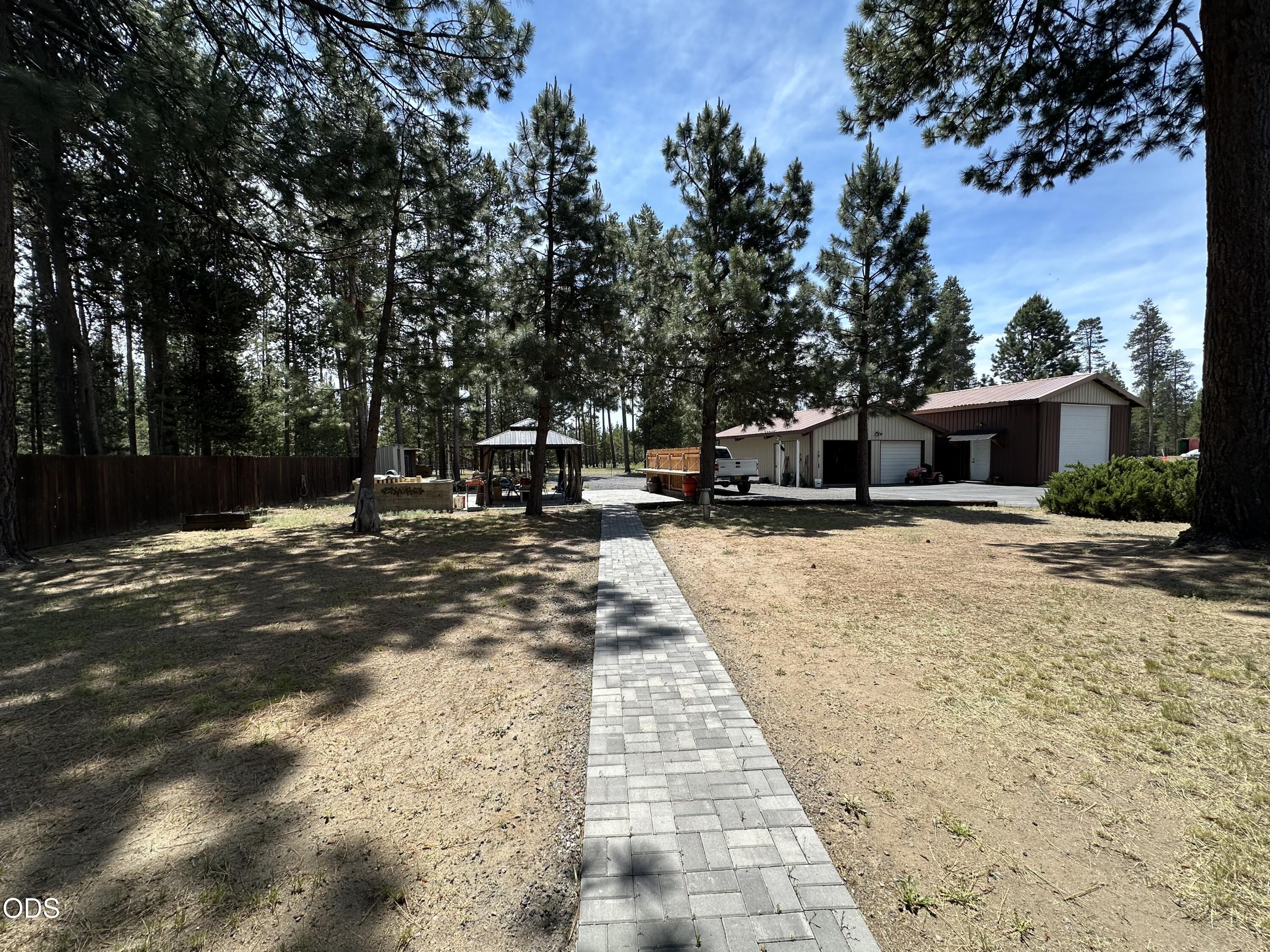 15531 Federal Road La Pine, OR 97739 - Photo 10 of 32
