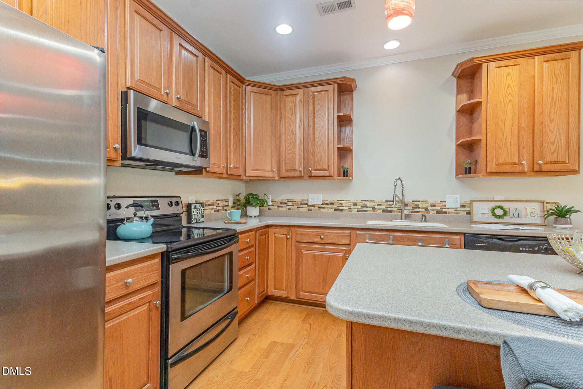 10141 Bessborough Drive Raleigh, NC 27617 - Photo 6 of 36 008_kv0a3847-edit_362