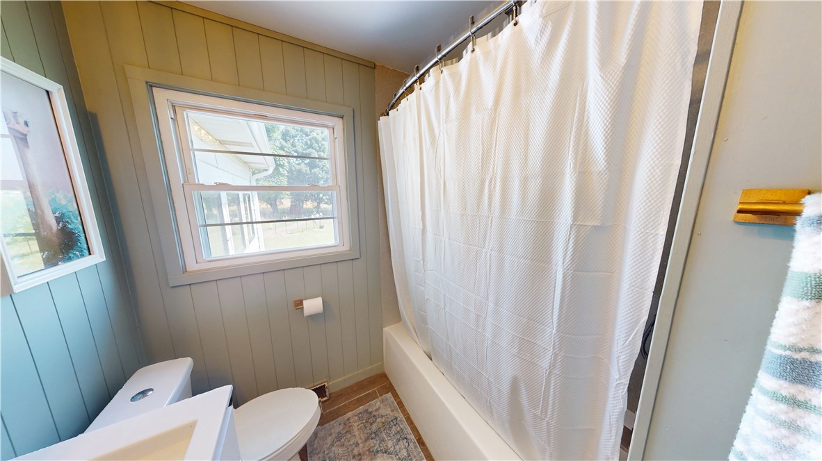 621 Poland Road Danville, IL 61834 - Photo 37 of 39 Gallery Image 37