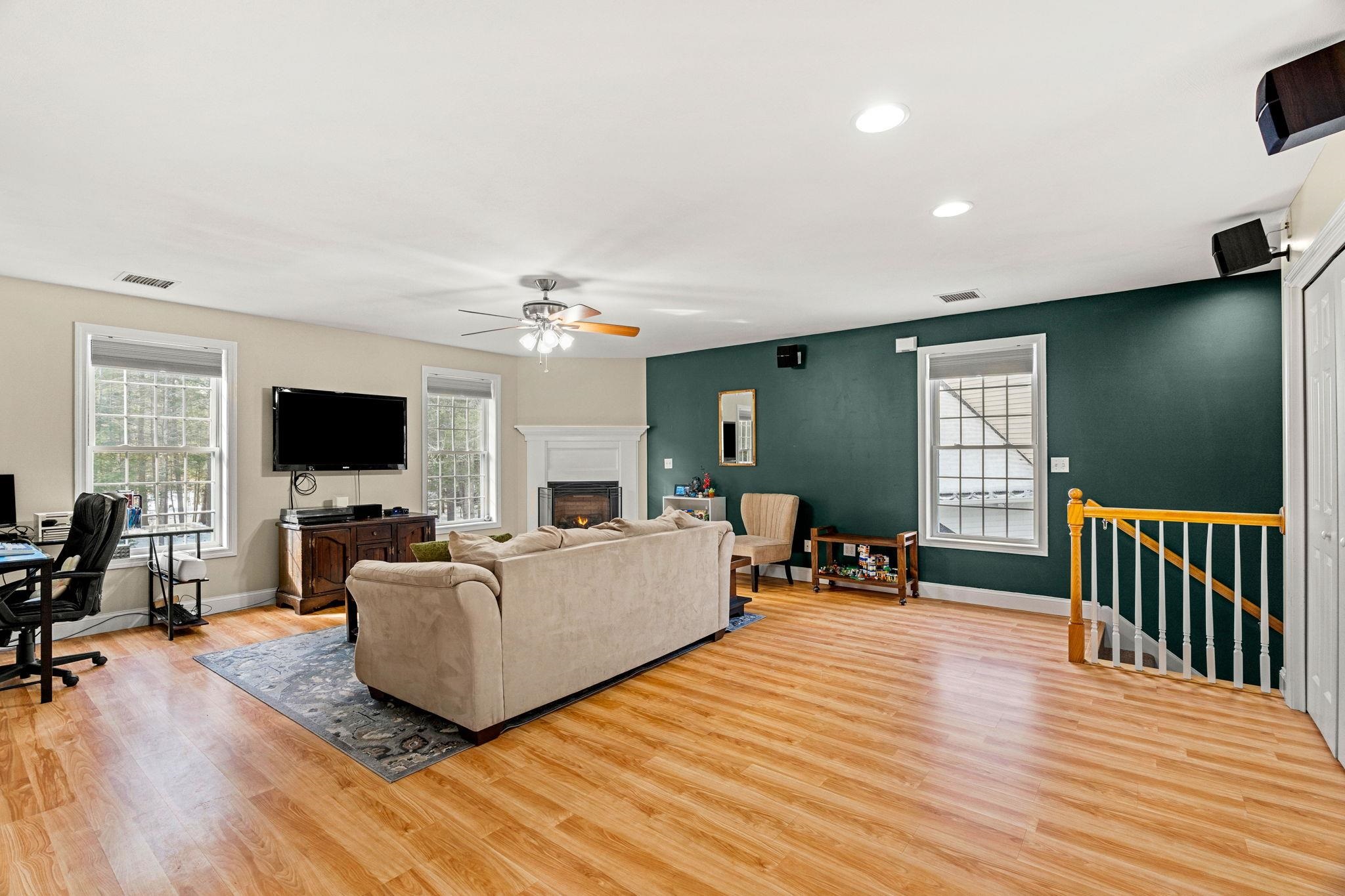 23 Camp Lee Road Epping, NH 03042 - Photo 38 of 60